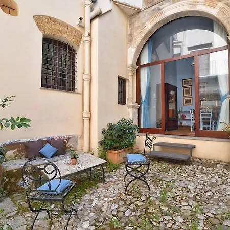 Iflat Agli Archetti Del Centro شقة *